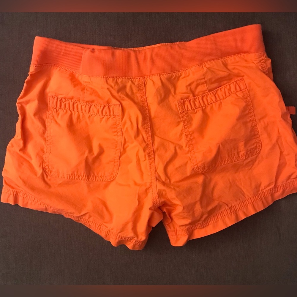 Shorts - Picture 2 of 4